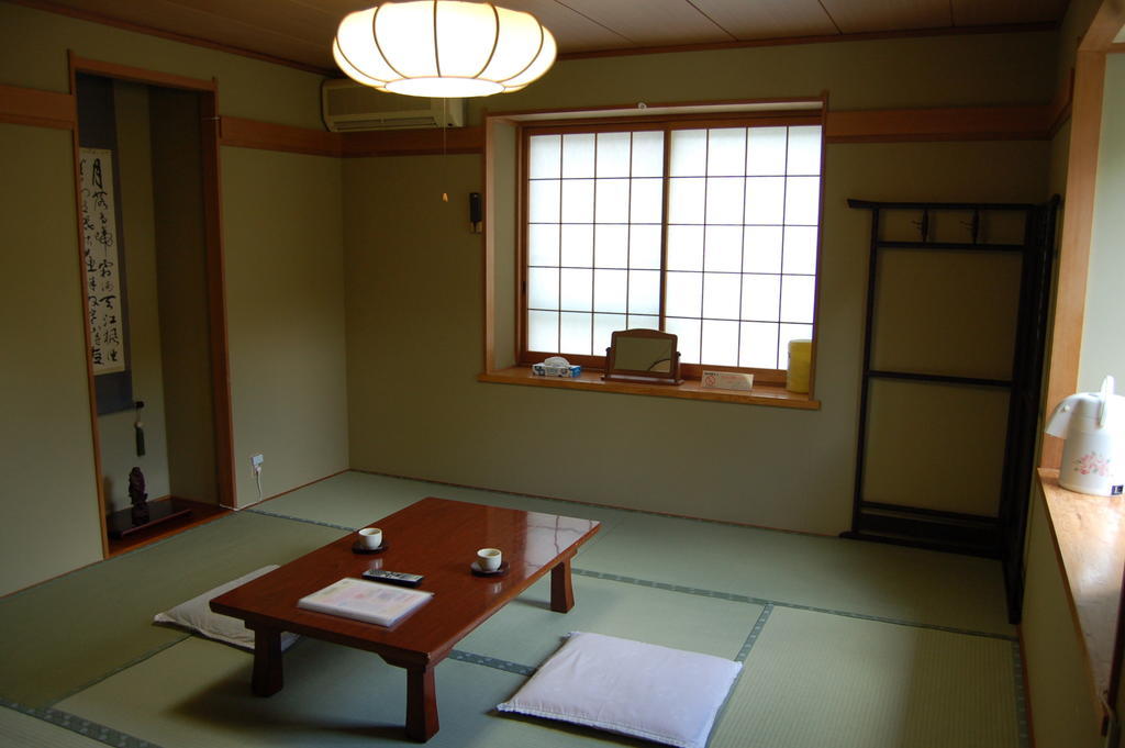 Onsen Pension Hanasakiyama Minakami Buitenkant foto